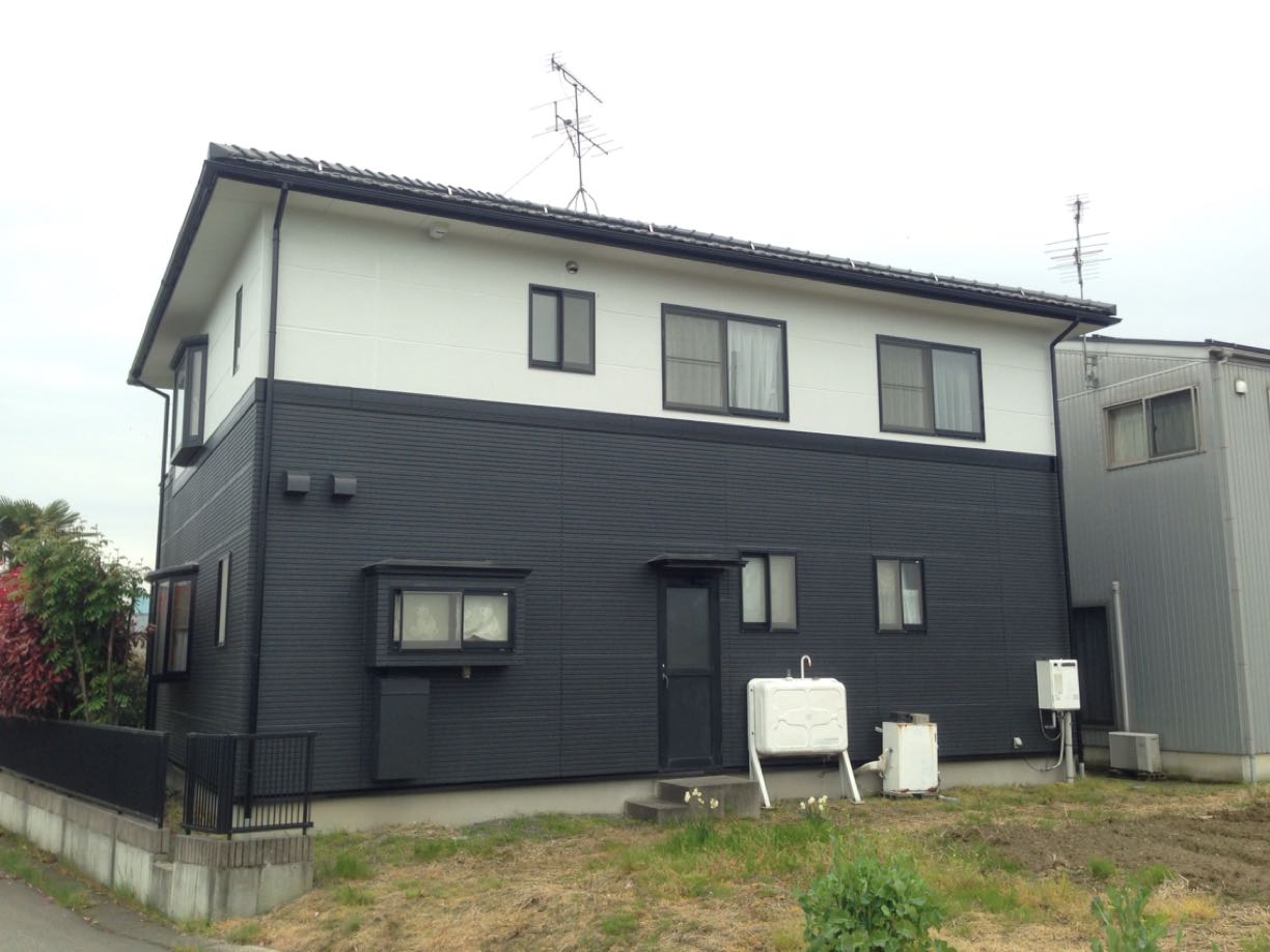 新潟市北区ｙ様 外壁２色塗装 外壁屋根の傷みが気になったら新潟市の外壁塗装 屋根塗装専門店 満天