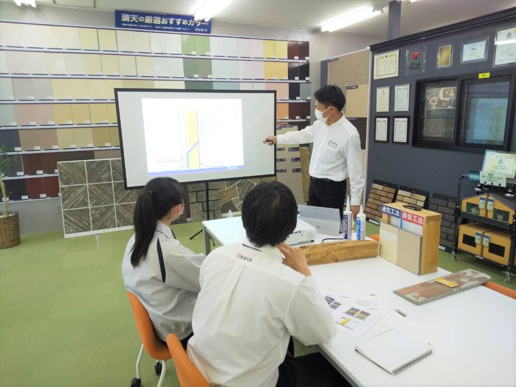 写真：セミナー練習風景