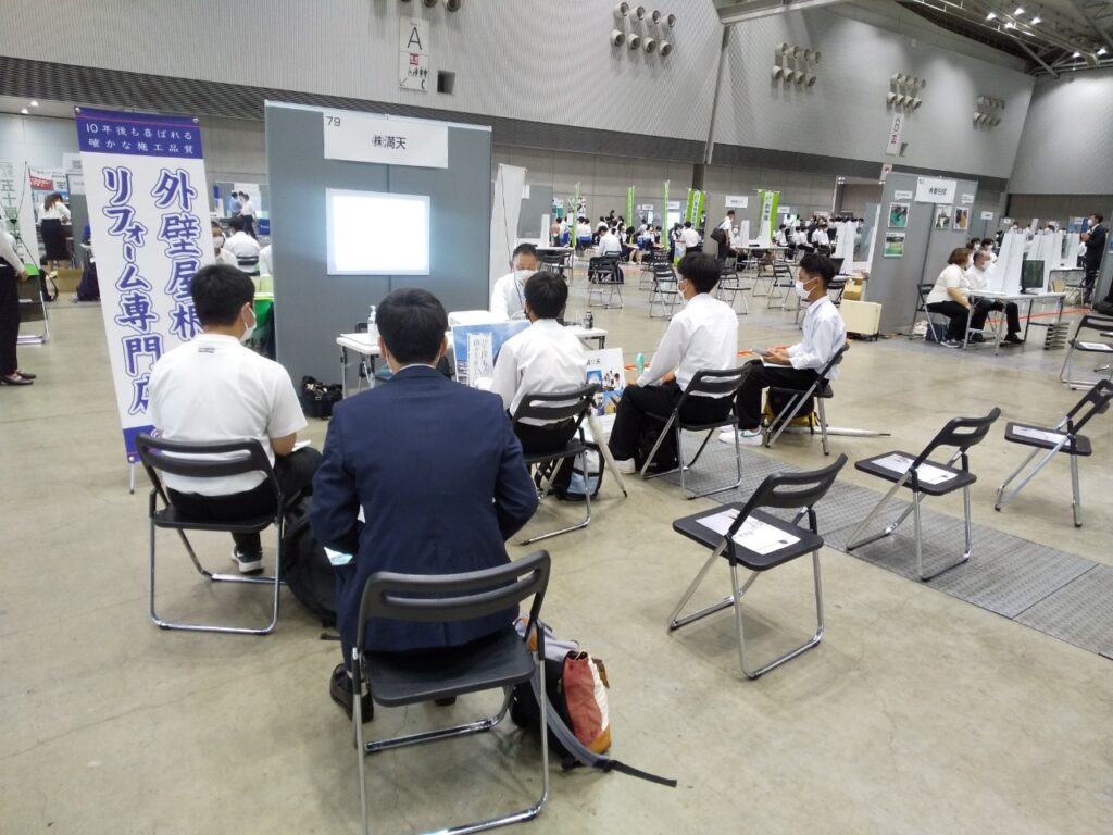 写真：高校生合同企業説明会３