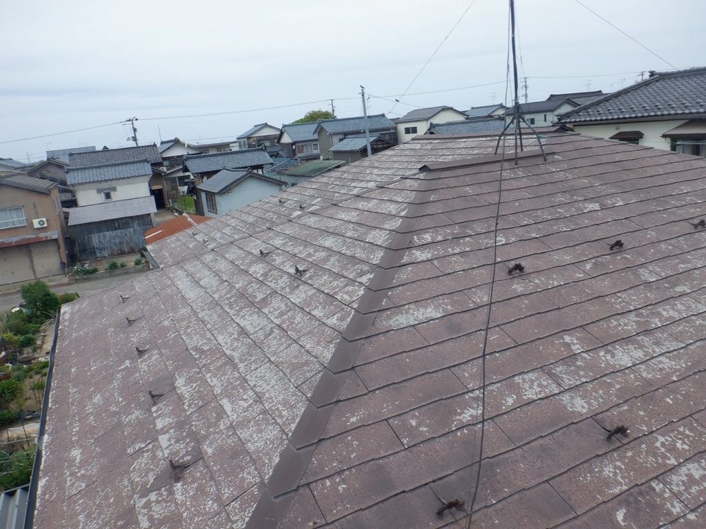 新潟市西蒲区のスレート屋根を点検